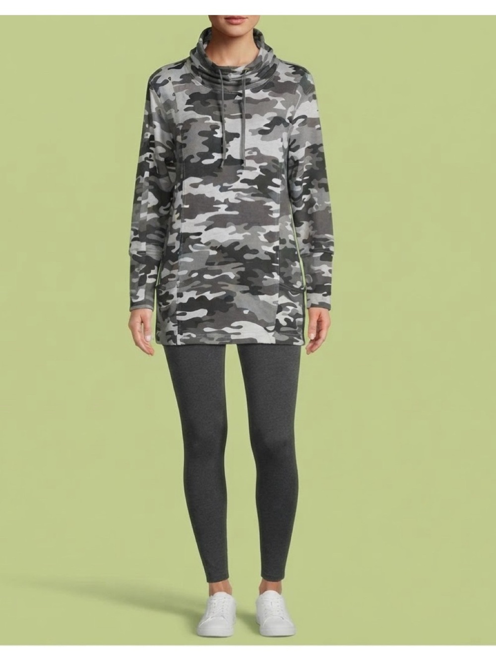 🤠 New Directions Women’s Gray Camo Hoodie-Size Medium NWOT🤠